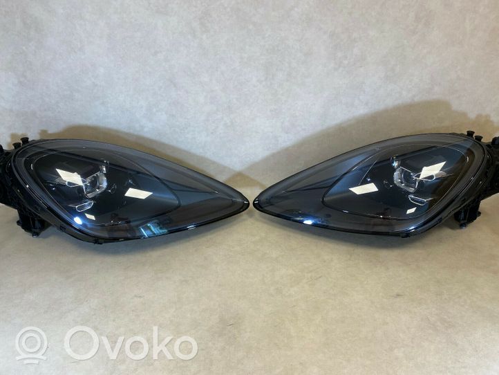 Porsche Cayenne (9Y0 9Y3) Set di fari/fanali 9Y0941031Q