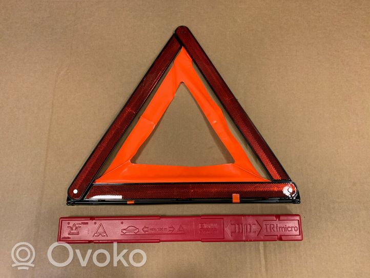 Mini One - Cooper F56 F55 Triangle d'avertissement 71606770487