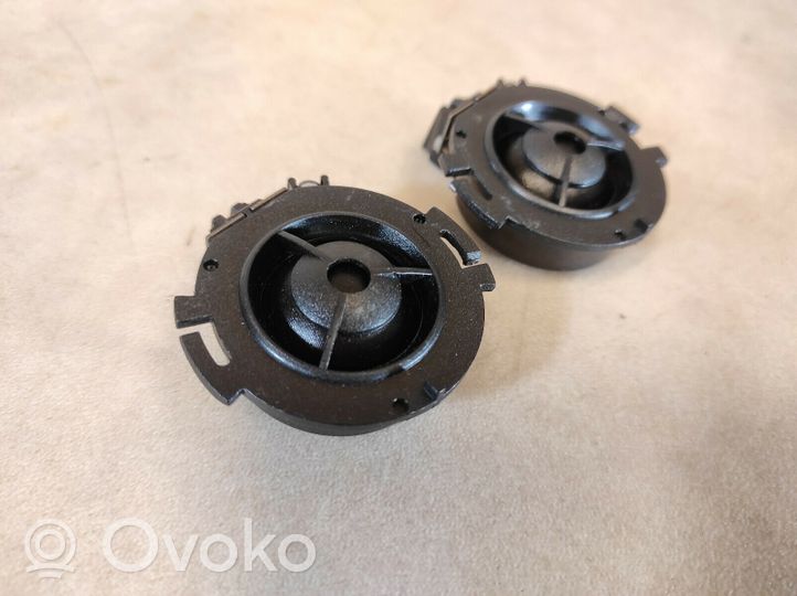 Audi A4 S4 B9 Głośnik wysokotonowy drzwi przednich 8T0035399