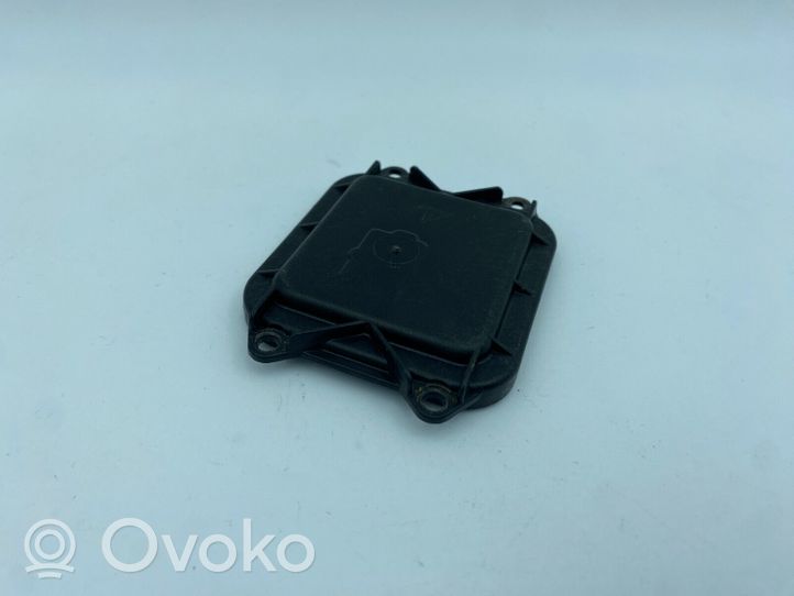 BMW X5 E70 Cache-poussière de phare avant 63117295702