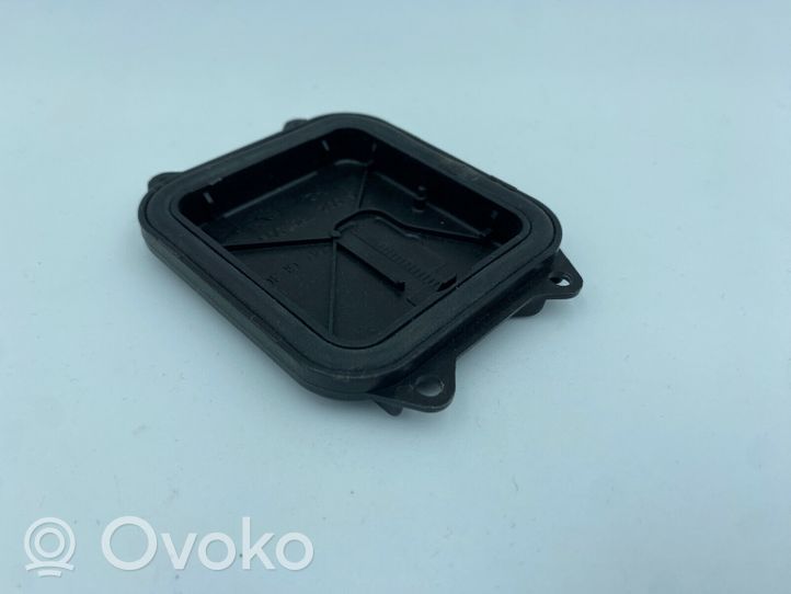 BMW X5 E70 Osłona żarówki lampy przedniej 63117295702