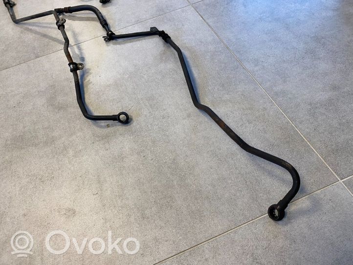 Mercedes-Benz G W461 463 Polttoaineputken letku A6280780049