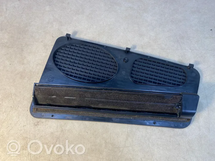 BMW 7 E23 Grille d'aération centrale 64221361617