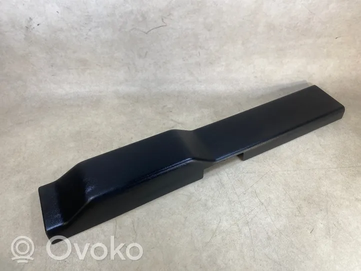 Mercedes-Benz G W461 463 Rivestimento modanatura del vetro della portiera di carico A4637470371