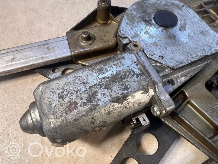 BMW 7 E23 Mechanizm podnoszenia szyby tylnej bez silnika 51331369237