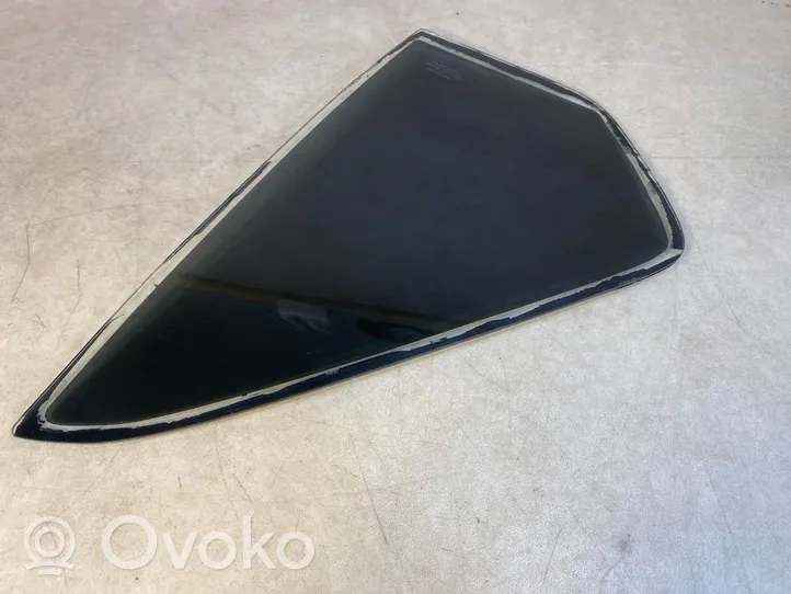 BMW 7 E23 Rear vent window glass 51341849996