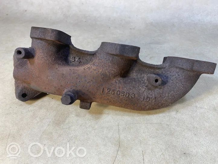 BMW 7 E23 Intake manifold 11621250601