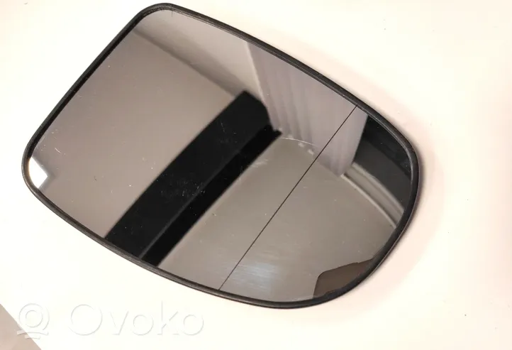 Toyota Avensis T270 Wkład lusterka drzwi przednich 3301-011