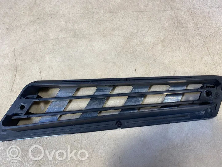 Mercedes-Benz G W461 463 Grille calandre supérieure de pare-chocs avant A4638810185