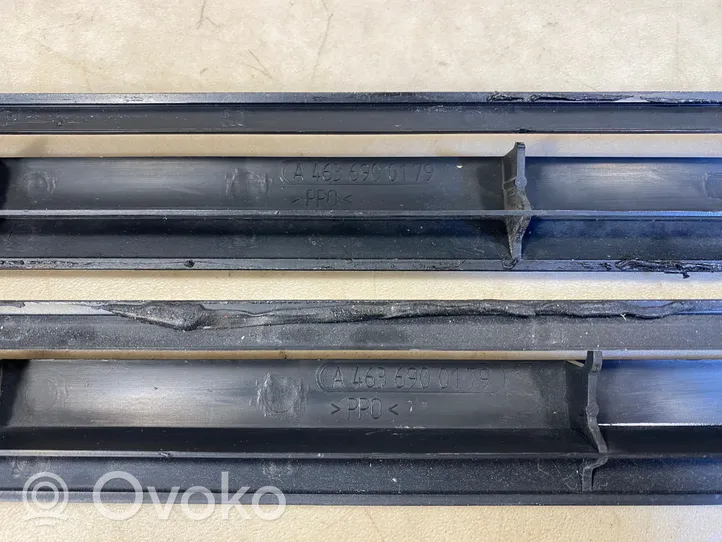 Mercedes-Benz G W461 463 Oro grotelės lubose A4636900179