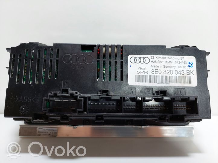 Audi A4 S4 B7 8E 8H Ilmastoinnin ohjainlaite 8E0820043BK