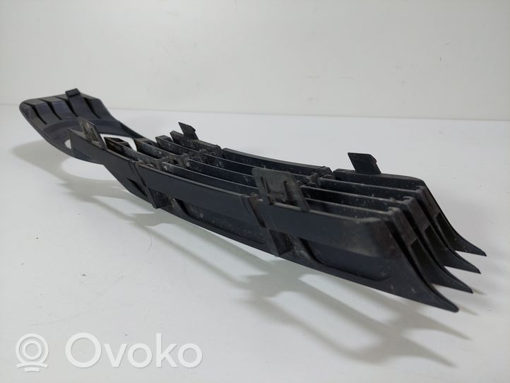 Audi A8 S8 D3 4E Pretmiglas luktura dekoratīvais režģis 4E0807681B