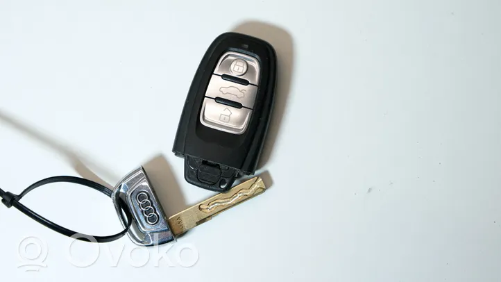 Audi A4 S4 B8 8K Aizdedzes atslēga / karte 8K0959754H