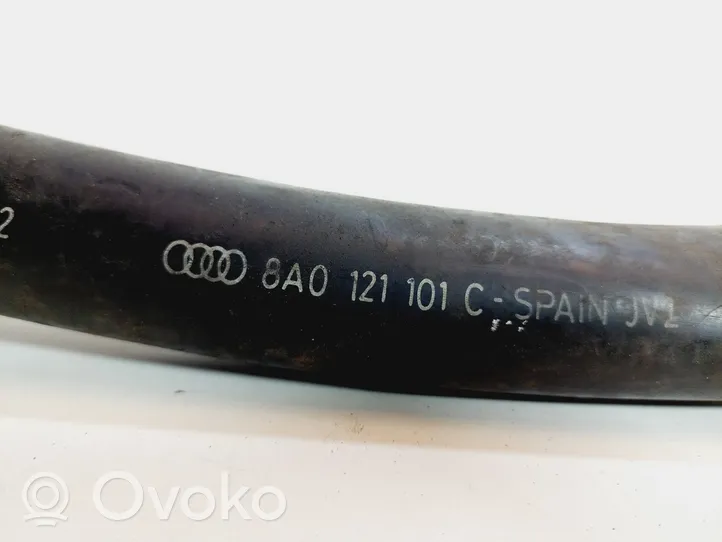 Audi 80 90 S2 B4 Tubo flessibile del liquido di raffreddamento del motore 8A0121101C