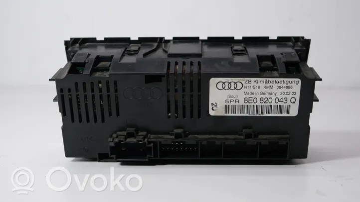 Audi A4 S4 B7 8E 8H Oro kondicionieriaus/ klimato/ pečiuko valdymo blokas (salone) 8E0820043Q