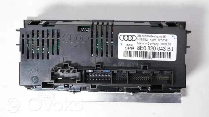 Audi A4 S4 B7 8E 8H Oro kondicionieriaus/ klimato/ pečiuko valdymo blokas (salone) 8E0820043BJ