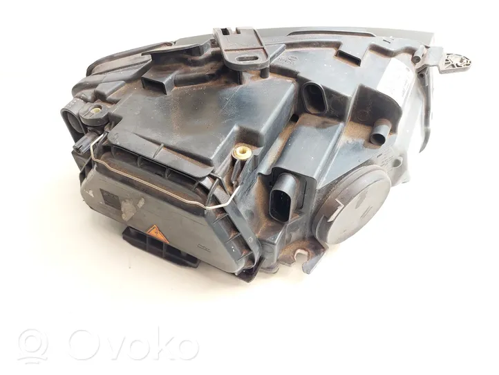 Audi A5 8T 8F Lampa przednia 8T0941003AL