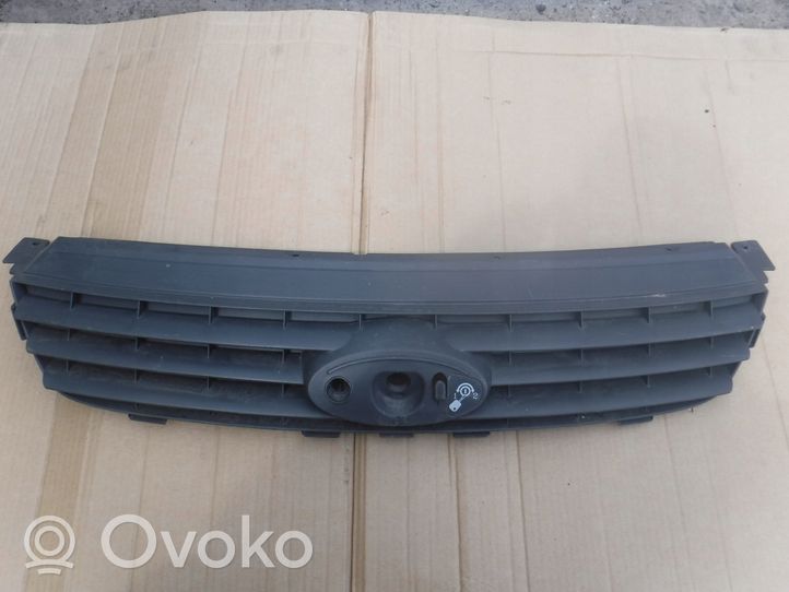 Ford C-MAX I Grille calandre supérieure de pare-chocs avant 7M51R8138A