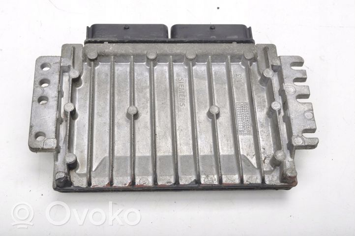 Renault Megane I Calculateur moteur ECU 7700115096