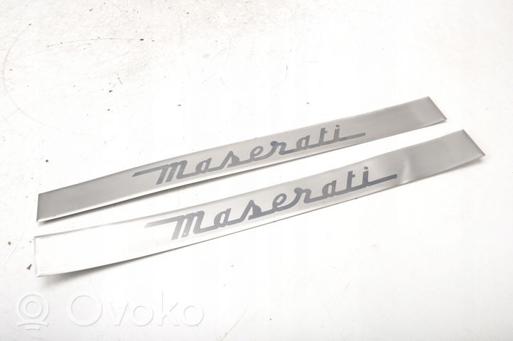 Maserati Ghibli Sill/side skirt trim KOMPLET