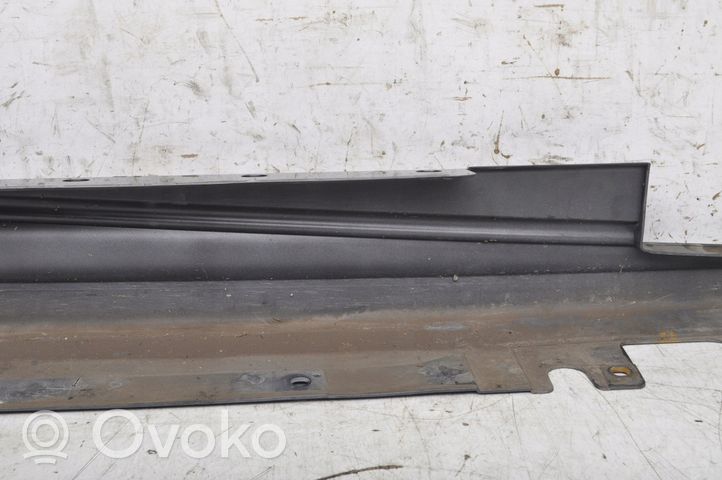 Ferrari California F149 Sill/side skirt trim 