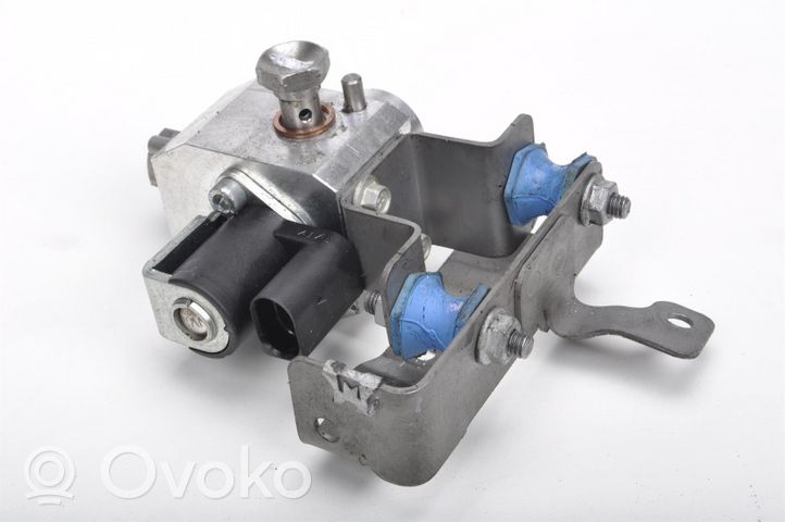 McLaren 650S Solenoīda vārsts 11B1103CP.02