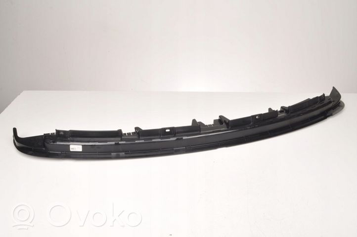 BMW 2 F44 Apdailinė priekinio bamperio juosta 7475714