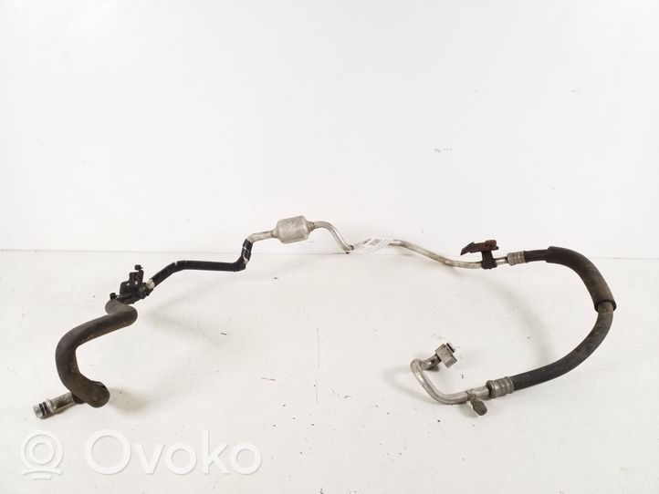 Toyota Avensis T220 Air conditioning (A/C) pipe/hose 88712-05130