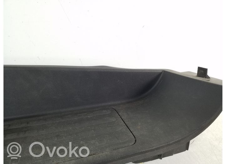 Volkswagen Multivan T5 Moldura protectora del borde delantero 7E5863735A