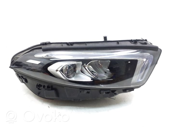 Mercedes-Benz A W177 Lampa przednia 