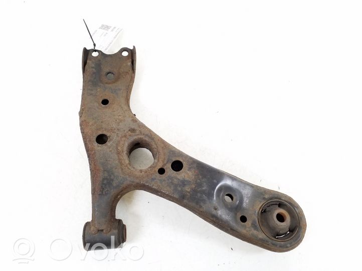 Toyota Avensis T270 Front lower control arm/wishbone 48069-05080