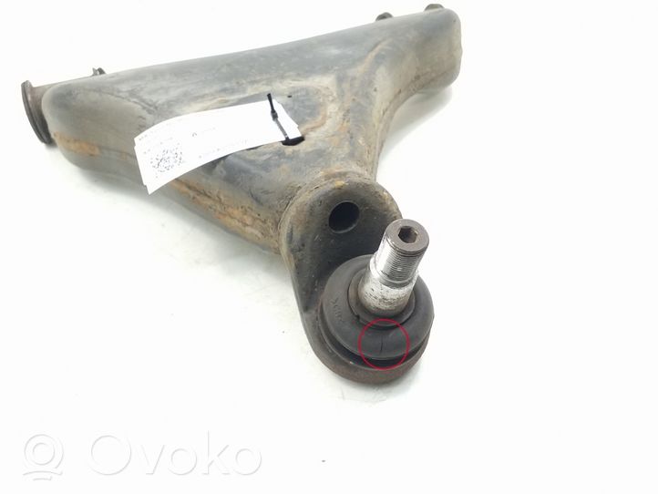 Mercedes-Benz Sprinter W901 W902 W903 W904 Dolny wahacz przedni A9013301607