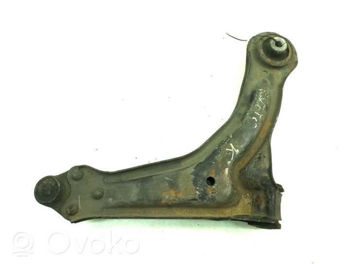 Mercedes-Benz Vito Viano W638 Braccio di controllo sospensione anteriore inferiore/braccio oscillante A6383300010