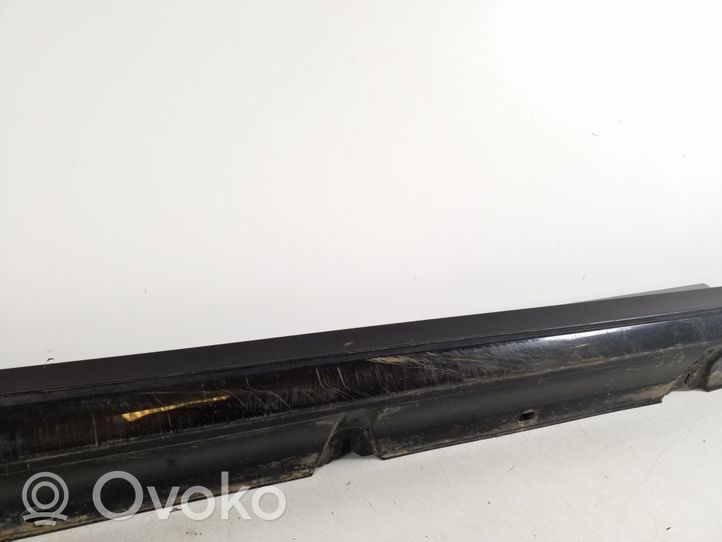 Mercedes-Benz C W205 Sill 