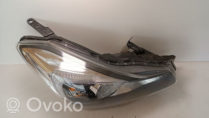 Subaru Impreza IV Lampa przednia 