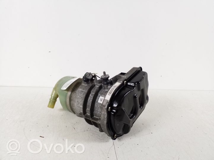 Volvo V60 Pompa wspomaganie układu kierowniczego 31387595