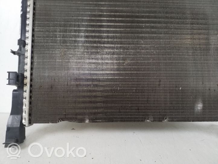 Renault Kangoo II Radiateur de refroidissement 8200455801