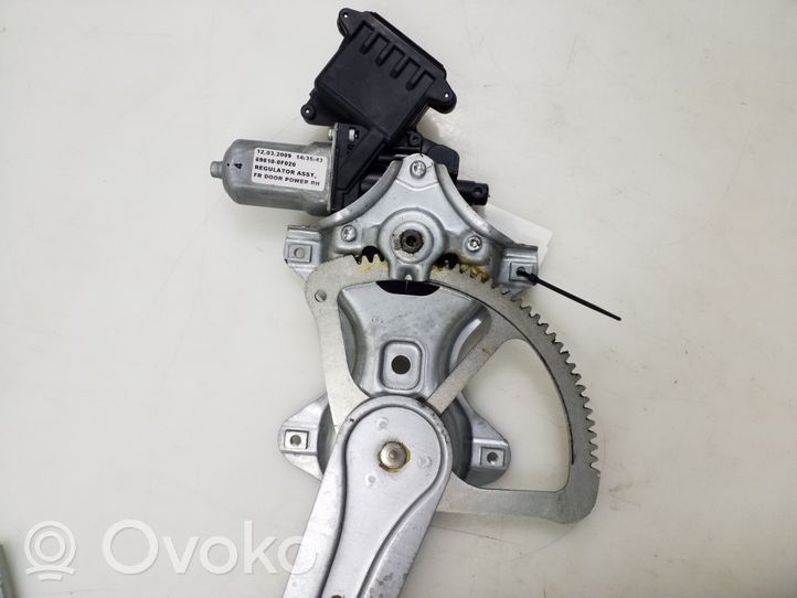 Toyota Verso Front window lifting mechanism without motor 698100F020