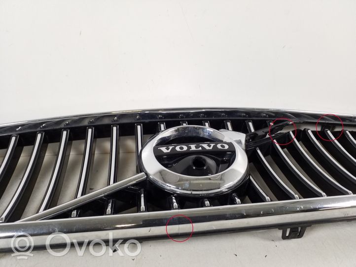 Volvo S90, V90 Griglia anteriore 31425499