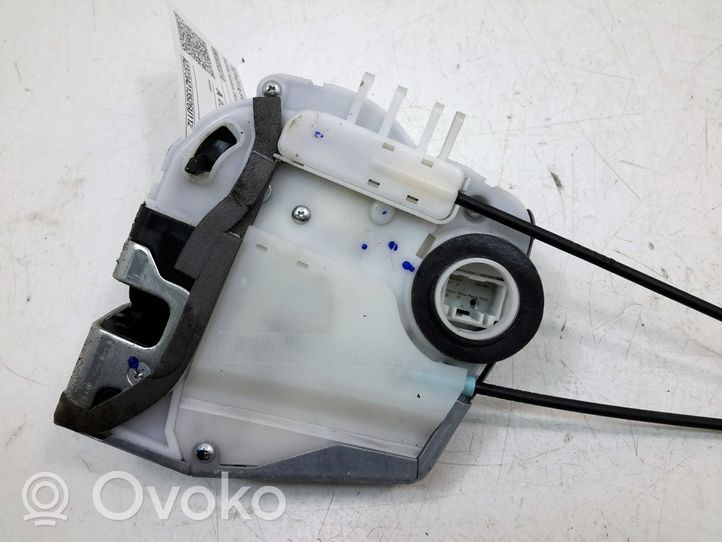 Toyota Prius (XW50) Serratura portiera posteriore 6905052210