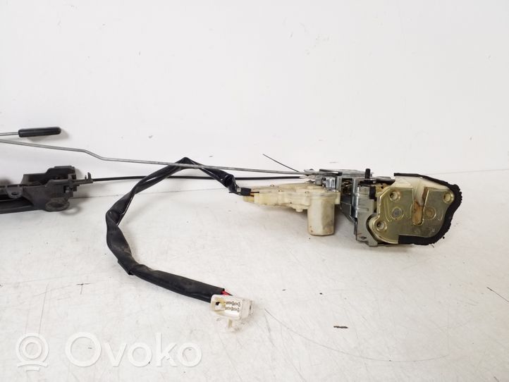 Toyota Yaris Verso Etuoven lukko 69330-52060