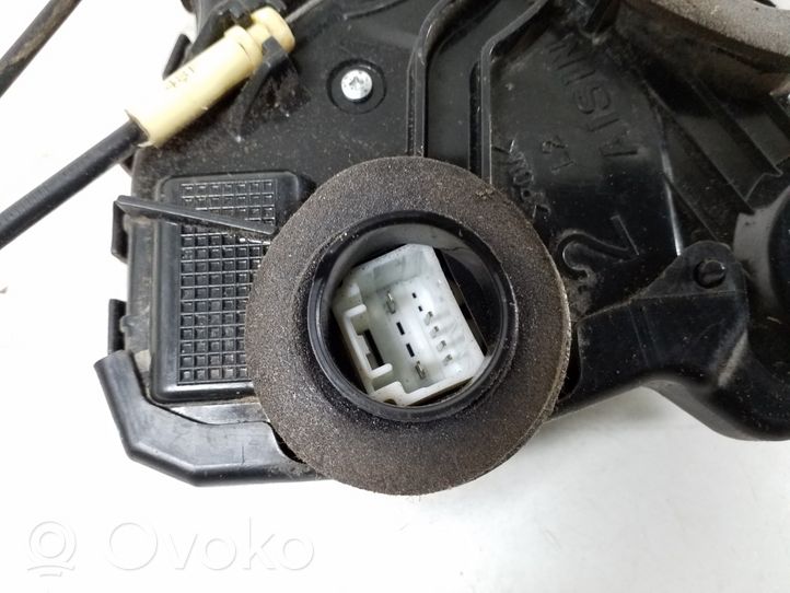 Toyota RAV 4 (XA30) Cerradura de puerta delantera 69040-42240