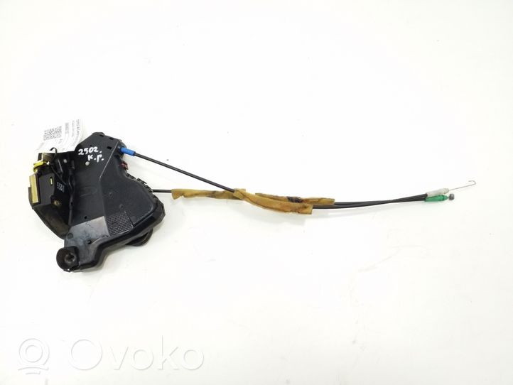 Toyota Corolla Verso AR10 Serrure de porte avant 6904002152