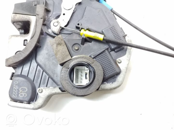 Toyota Avensis T270 Serrure de porte avant 6903002250