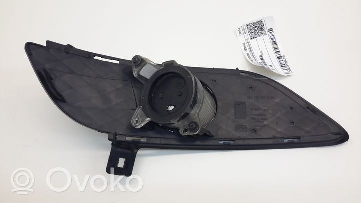 Mercedes-Benz B W246 W242 Etusumuvalon ritilä A2468851322