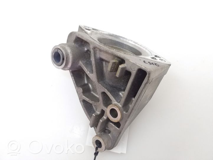 Mercedes-Benz A W176 Halterung Lager Motor A6072050201