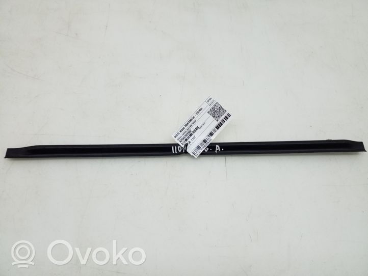 Mercedes-Benz C W204 Altro elemento di rivestimento della portiera posteriore A2046903962