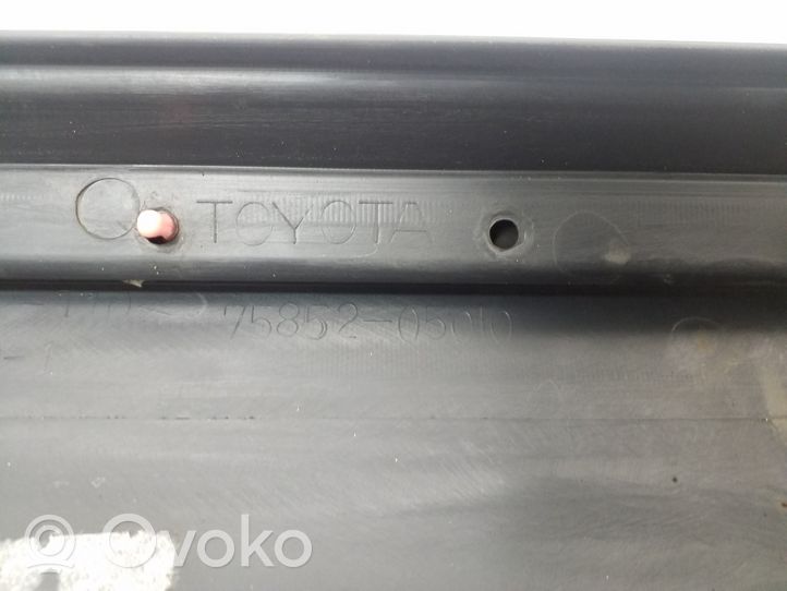 Toyota Avensis T250 Kynnys 7585205010