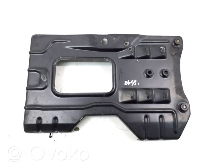 Mercedes-Benz GLK (X204) Staffa di montaggio della batteria A2046200018