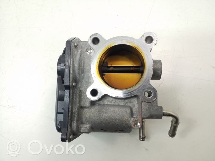 Toyota Yaris Droselinė sklendė 2203047010